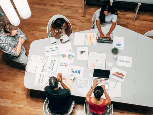 Why Social Listening Is Crucial for Competitive Analysis
