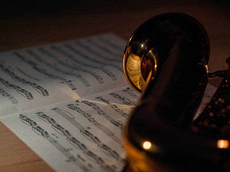 Top 10 Famous Saxophone Players You Must Add to Your Playlist