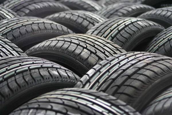 Rolling on the Best: A Guide to Choosing Car Tyres